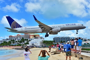 United Airlines Boeing 757-224 (N12114) at  Philipsburg - Princess Juliana International, Netherland Antilles