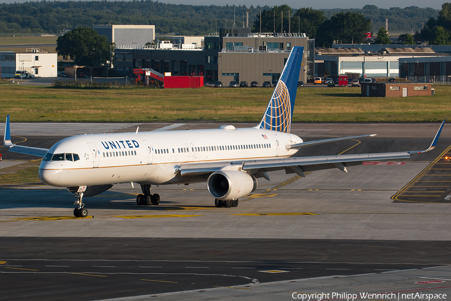 United Airlines Boeing 757-224 (N12116) | Photo 267567