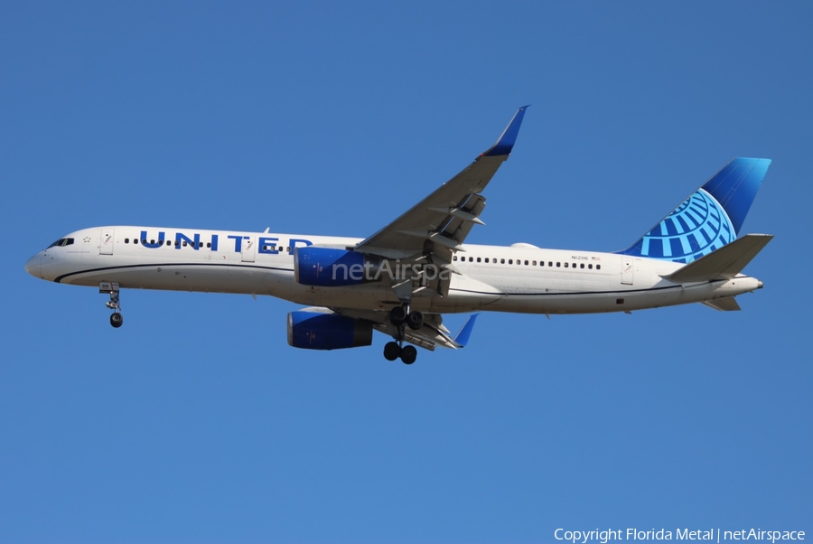 United Airlines Boeing 757-224 (N12116) | Photo 681127