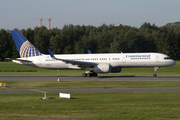 Continental Airlines Boeing 757-224 (N12125) at  Hamburg - Fuhlsbuettel (Helmut Schmidt), Germany