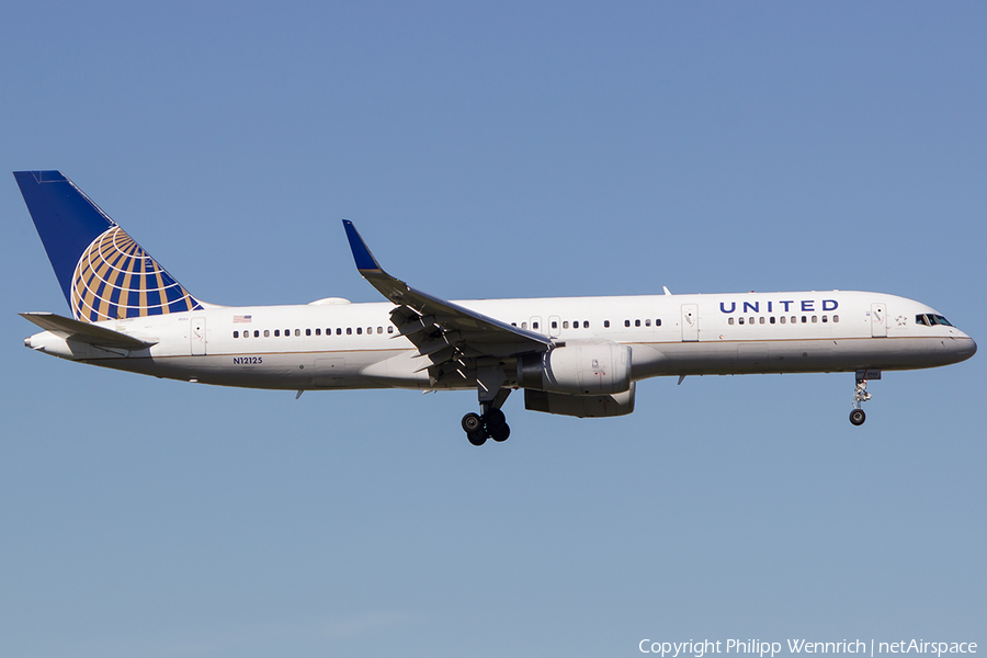 United Airlines Boeing 757-224 (N12125) | Photo 127954
