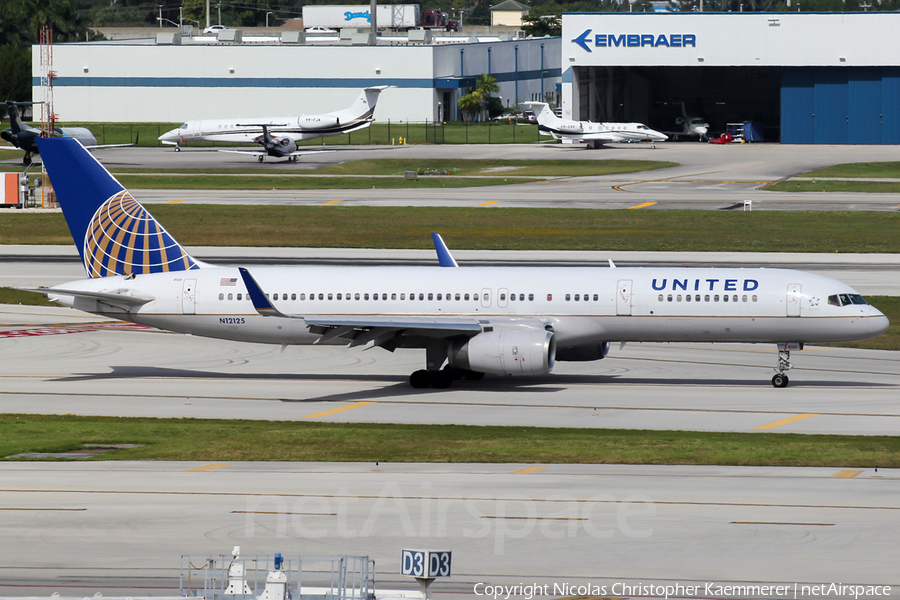 United Airlines Boeing 757-224 (N12125) | Photo 158836