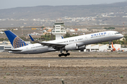 United Airlines Boeing 757-224 (N12125) at  Tenerife Sur - Reina Sofia, Spain