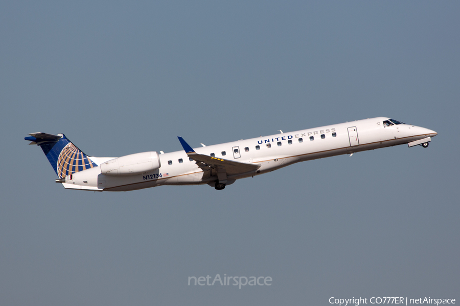 United Express (ExpressJet Airlines) Embraer ERJ-145XR (N12136) | Photo 57087