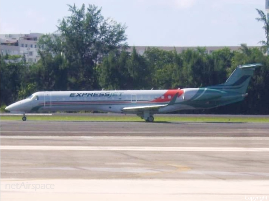 ExpressJet Embraer ERJ-145XR (N12166) | Photo 475916