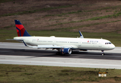 Delta Air Lines Airbus A321-211 (N121DZ) at  Cancun - International, Mexico