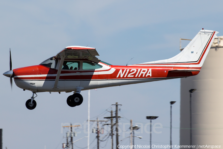 (Private) Cessna 182P Skylane (N121RA) | Photo 126958