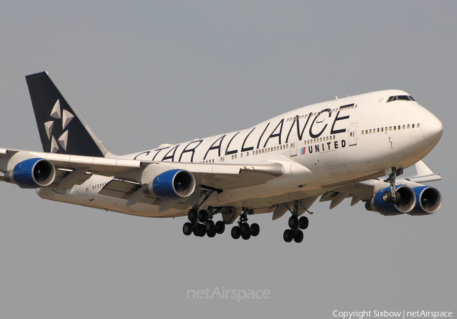 United Airlines Boeing 747-422 (N121UA) | Photo 258025