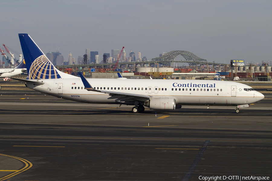 Continental Airlines Boeing 737-824 (N12216) | Photo 344260