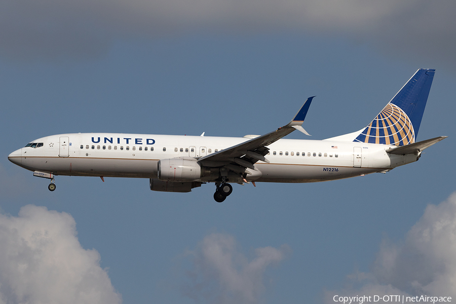 United Airlines Boeing 737-824 (N12216) | Photo 143768