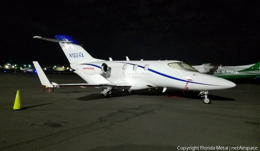 (Private) Honda HA-420 HondaJet (N1224A) | Photo 358526