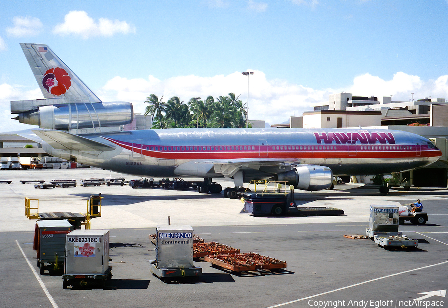 Hawaiian Airlines McDonnell Douglas DC-10-10 (N122AA) | Photo 380684