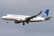 United Express (SkyWest Airlines) Embraer ERJ-175LR (ERJ-170-200LR) (N122SY) at  Toronto - Pearson International, Canada