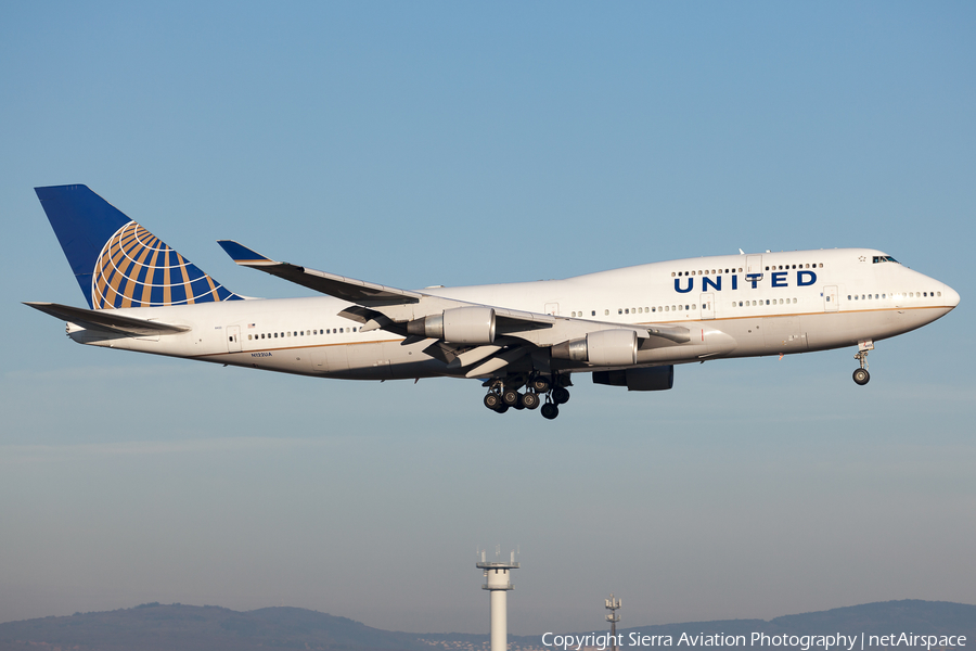 United Airlines Boeing 747-422 (N122UA) | Photo 324565