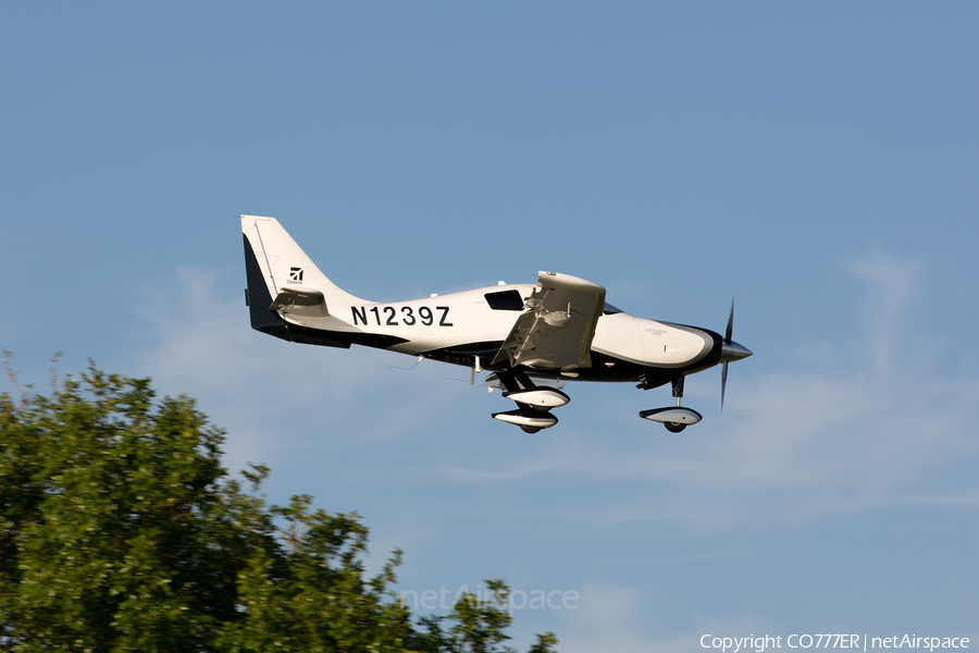 (Private) Cessna LC41-550FG Columbia 400 (N1239Z) | Photo 87160