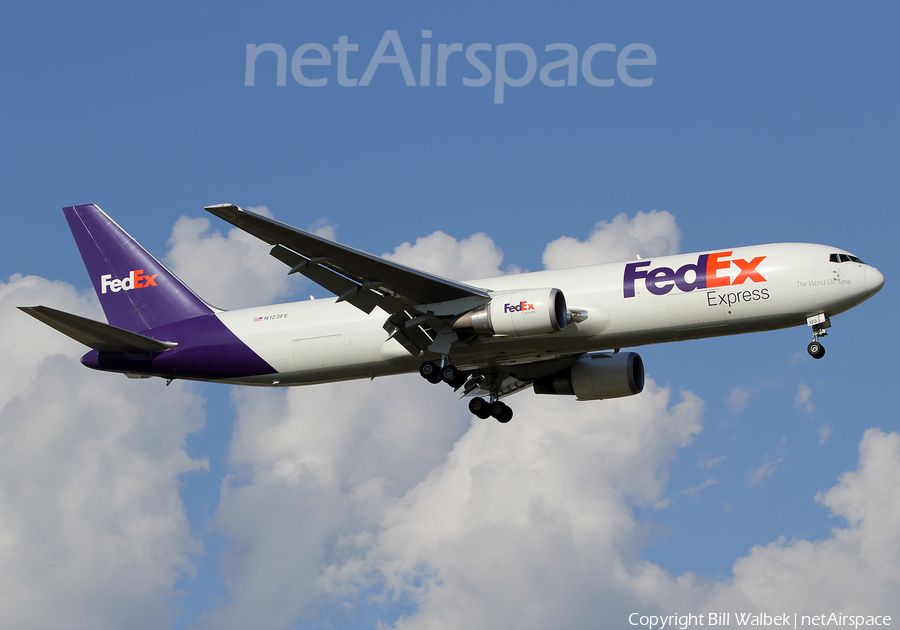 FedEx Boeing 767-3S2F(ER) (N123FE) | Photo 391073