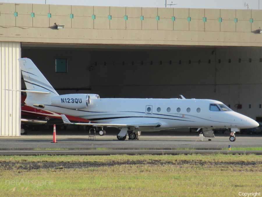 (Private) Gulfstream G150 (N123QU) | Photo 463644