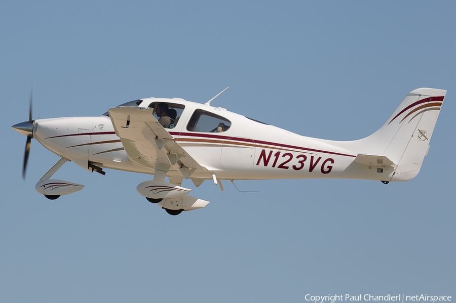 (Private) Cirrus SR22 (N123VG) | Photo 270271