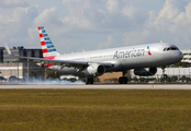 American Airlines Airbus A321-231 (N124AA) at  Miami - International, United States