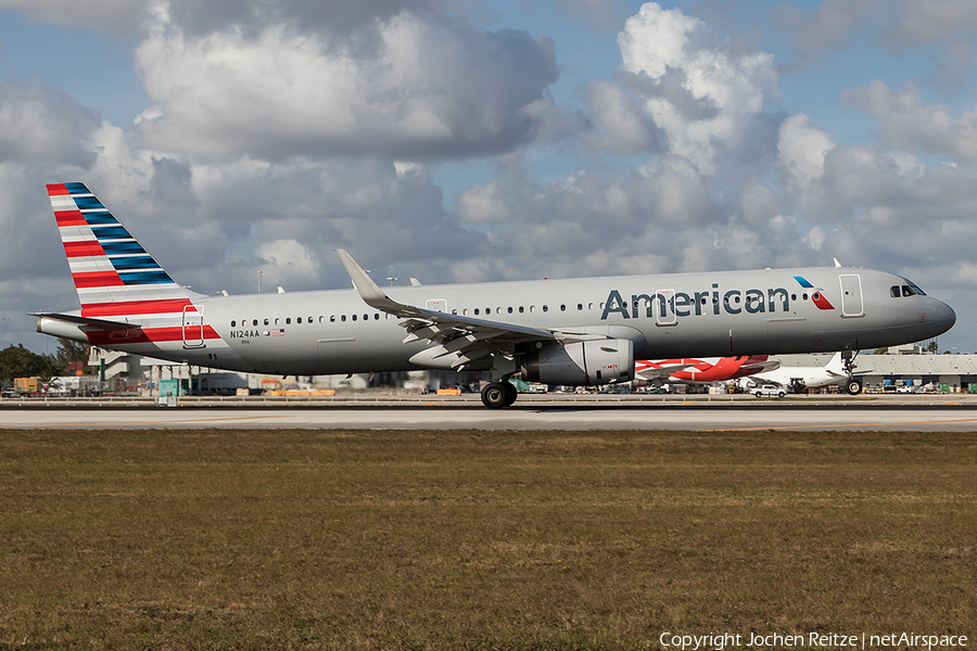 American Airlines Airbus A321-231 (N124AA) | Photo 221557