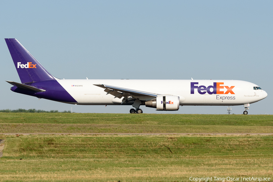FedEx Boeing 767-3S2F(ER) (N124FE) | Photo 480868