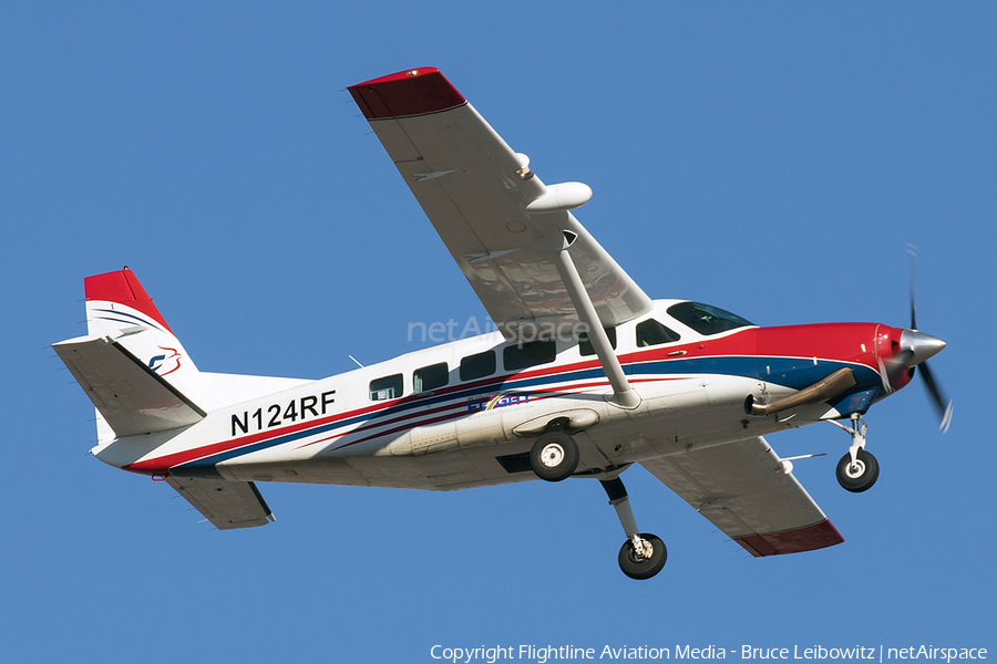 (Private) Cessna 208 Caravan I (N124RF) | Photo 582946