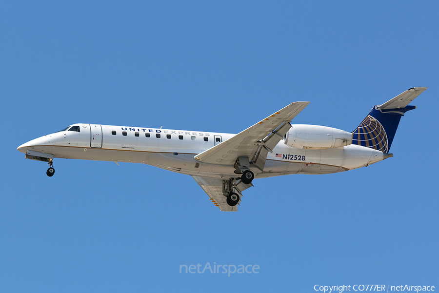 United Express (ExpressJet Airlines) Embraer ERJ-135LR (N12528) | Photo 8488