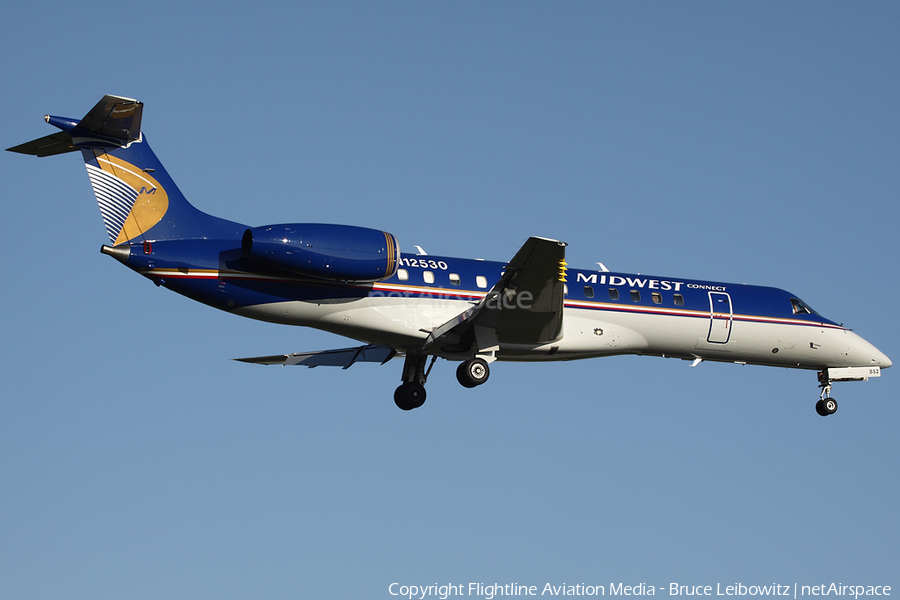Midwest Connect Embraer ERJ-135LR (N12530) | Photo 89116