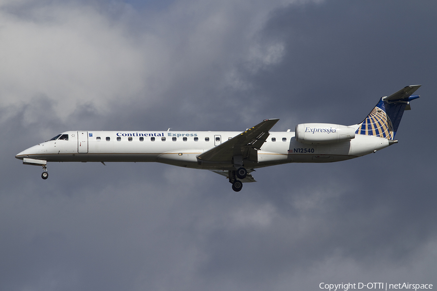 Continental Express (ExpressJet) Embraer ERJ-145LR (N12540) | Photo 386543