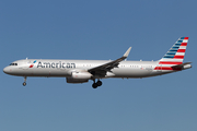 American Airlines Airbus A321-231 (N125AA) at  Los Angeles - International, United States