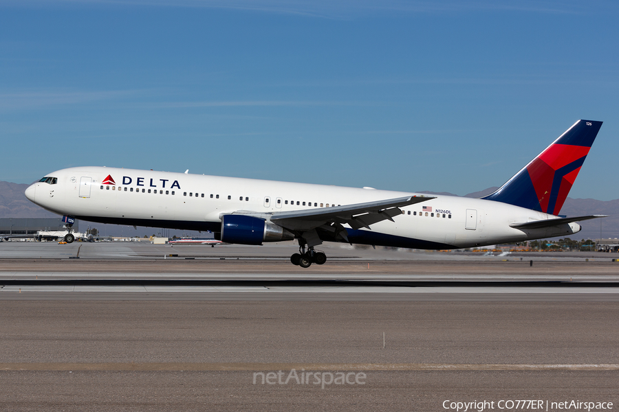 Delta Air Lines Boeing 767-332 (N126DL) | Photo 425221