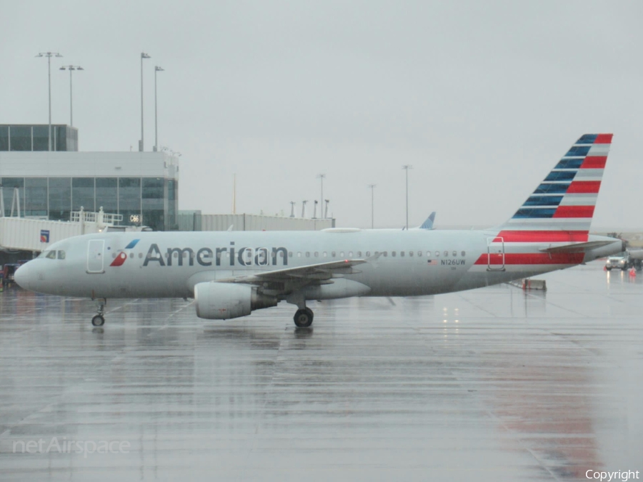 American Airlines Airbus A320-214 (N126UW) | Photo 621547