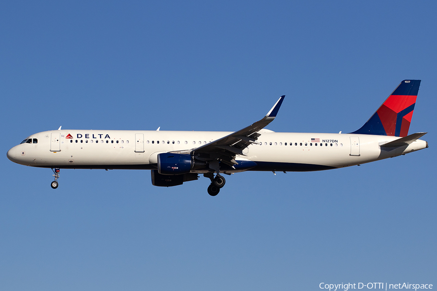 Delta Air Lines Airbus A321-211 (N127DN) | Photo 555791