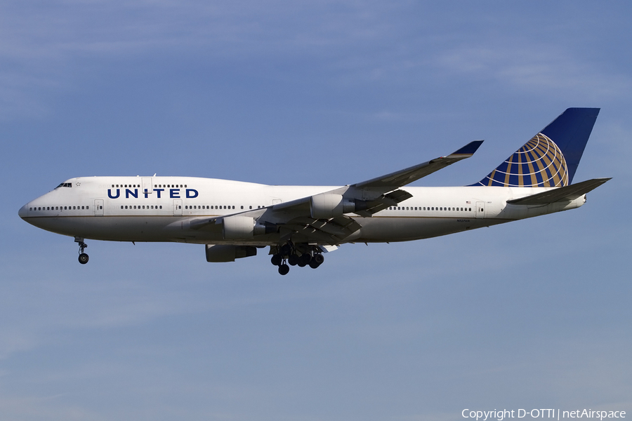 United Airlines Boeing 747-422 (N127UA) | Photo 405758