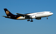 United Parcel Service Airbus A300F4-622R (N127UP) at  Dallas/Ft. Worth - International, United States