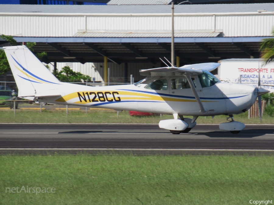 (Private) Cessna 172I Skyhawk (N128CG) | Photo 479880