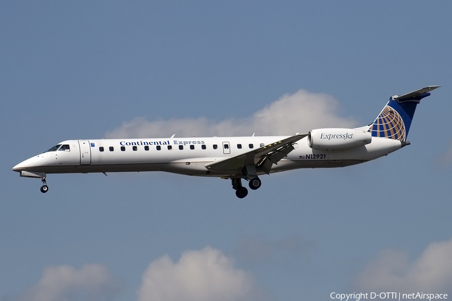 Continental Express (ExpressJet) Embraer ERJ-145LR (N12921) | Photo 177224