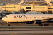 Delta Air Lines Boeing 767-332(ER) (N129DL) at  Los Angeles - International, United States