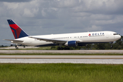 Delta Air Lines Boeing 767-332(ER) (N129DL) at  Orlando - International (McCoy), United States