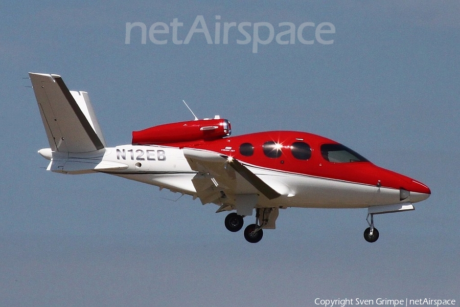 (Private) Cirrus SF50 Vision Jet G2 (N12EB) | Photo 390037