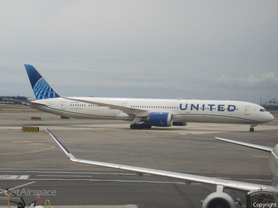 United Airlines Boeing 787-10 Dreamliner (N13013) | Photo 468683