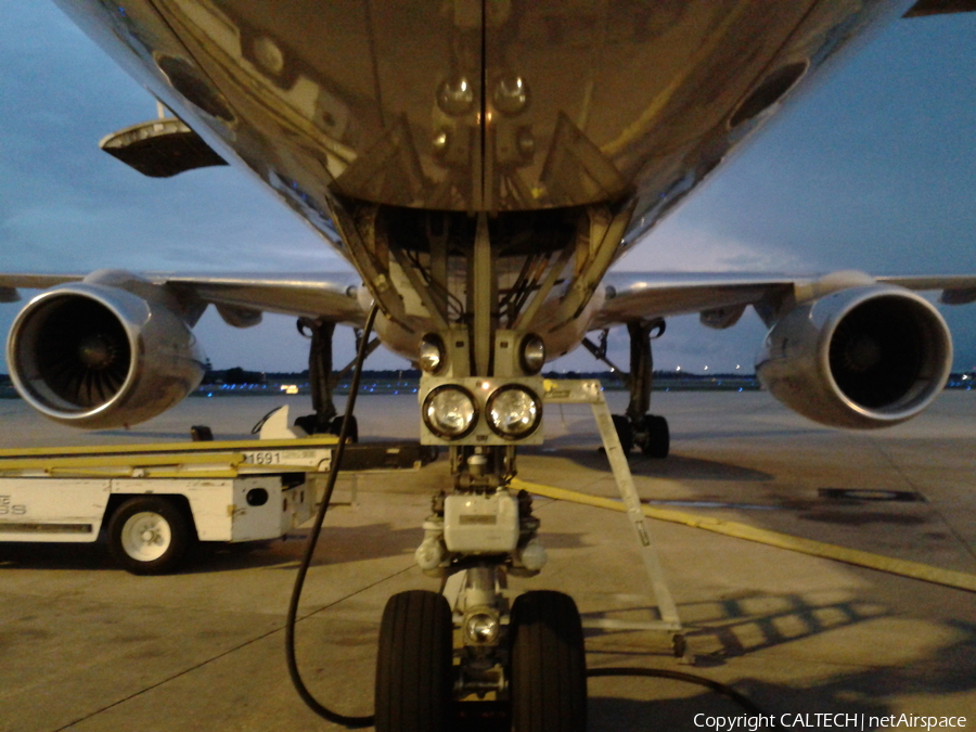 Continental Airlines Boeing 757-224 (N13110) | Photo 11798