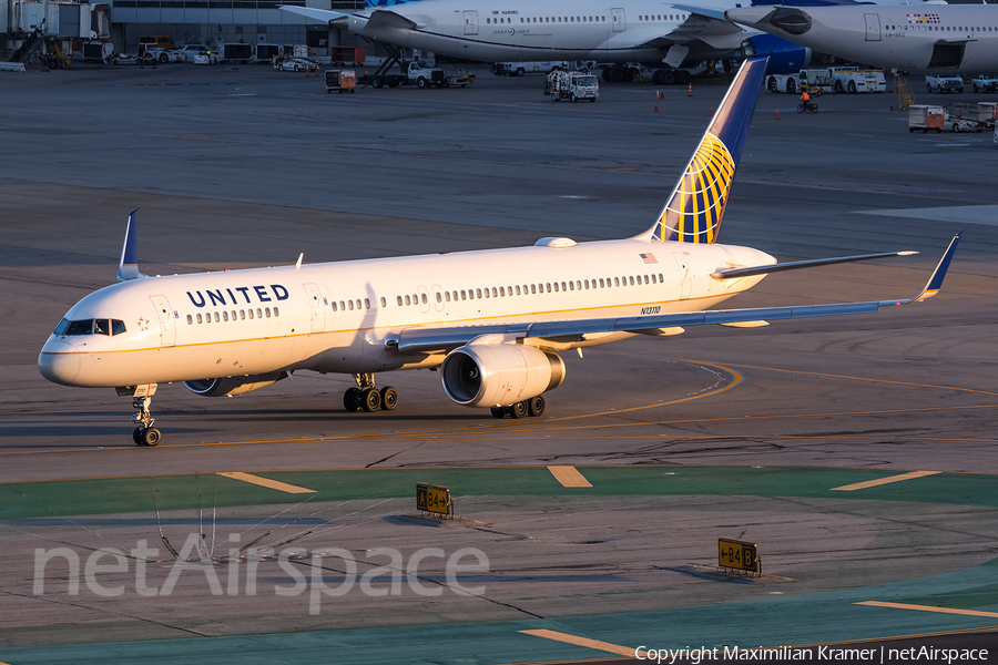 United Airlines Boeing 757-224 (N13110) | Photo 502927