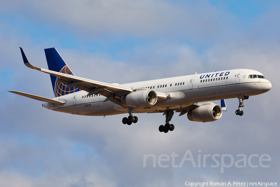 United Airlines Boeing 757-224 (N13110) | Photo 516924