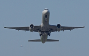 United Airlines Boeing 757-224 (N13113) at  Hamburg - Fuhlsbuettel (Helmut Schmidt), Germany