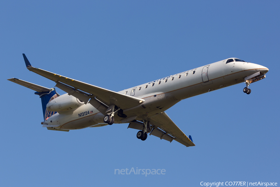 United Express (ExpressJet Airlines) Embraer ERJ-145XR (N13124) | Photo 57110