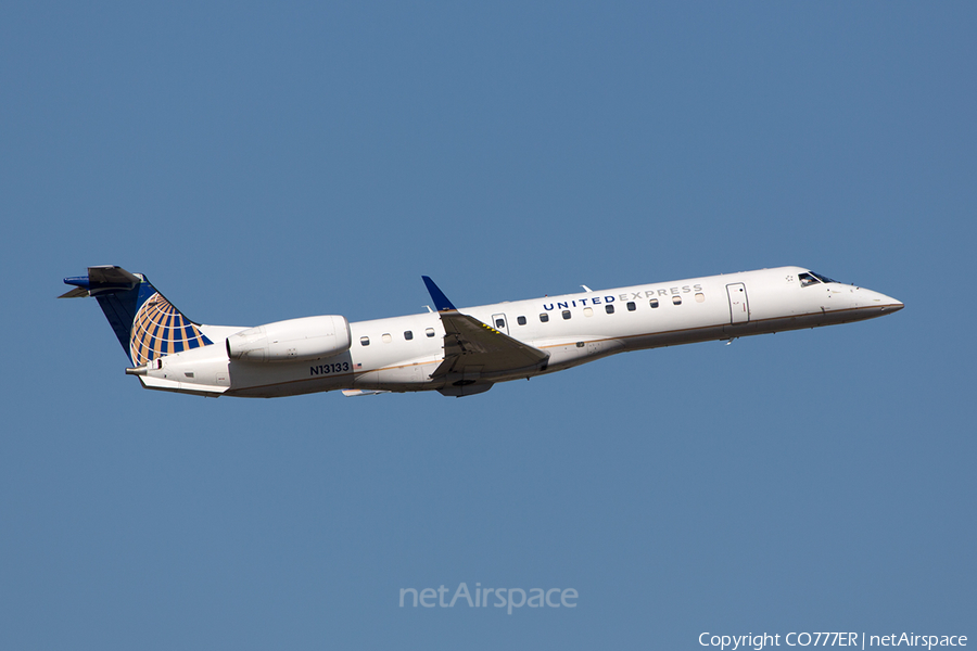 United Express (ExpressJet Airlines) Embraer ERJ-145XR (N13133) | Photo 117085