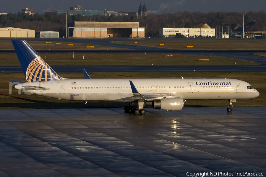 Continental Airlines Boeing 757-224 (N13138) | Photo 157