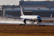 United Airlines Boeing 757-224 (N13138) at  Hamburg - Fuhlsbuettel (Helmut Schmidt), Germany