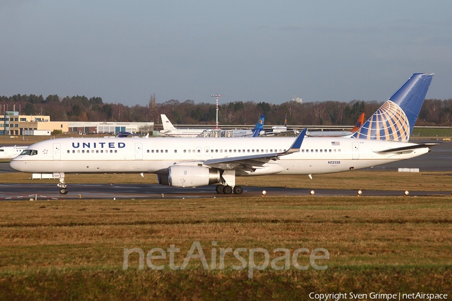United Airlines Boeing 757-224 (N13138) | Photo 37145